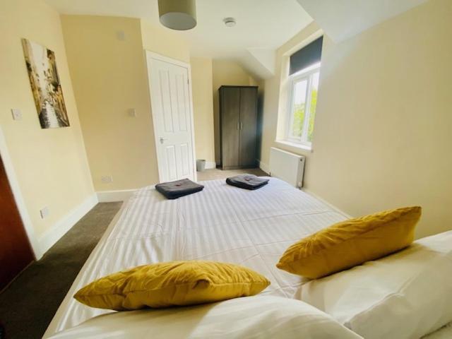 Cannock House ~ 4 Bedrooms All With Ensuite. Rugeley Luaran gambar