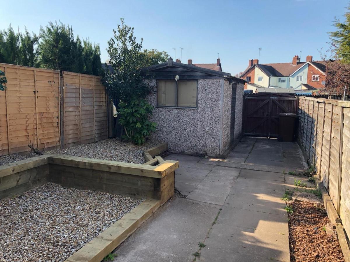 Cannock House ~ 4 Bedrooms All With Ensuite. Rugeley Luaran gambar